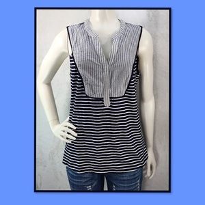 SKIES ARE BLUE SLEEVELESS TOP M